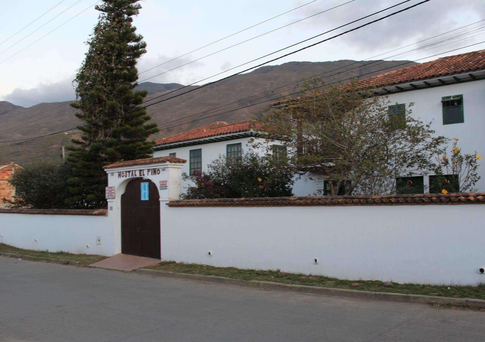Hostal El Pino Villa de Leyva Esterno foto